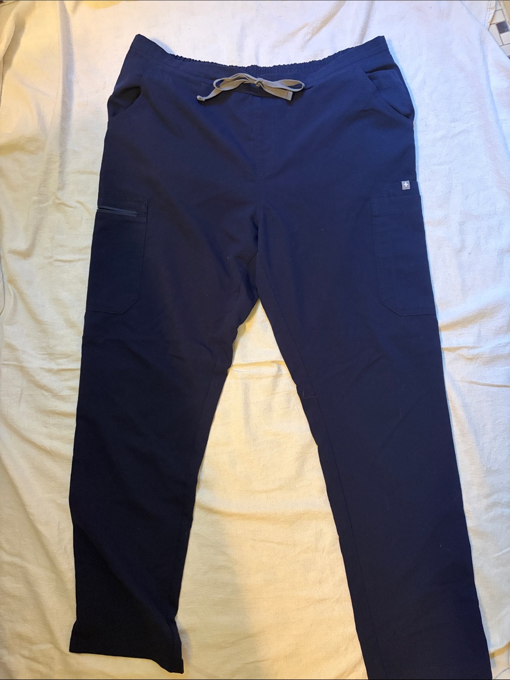 Figs Women's Straight Leg Scrub Pants in Navy with Gray Drawstring